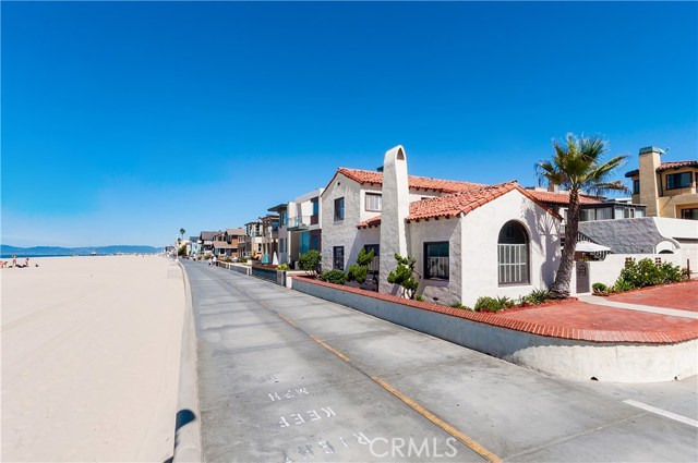 2302 The Strand, Hermosa Beach, California 90254, 5 Bedrooms Bedrooms, ,3 BathroomsBathrooms,Residential,Sold,The Strand,SB17229806