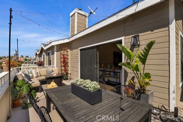 1924 Mathews Avenue, Redondo Beach, California 90278, 3 Bedrooms Bedrooms, ,2 BathroomsBathrooms,Residential,Sold,Mathews,SB21069935