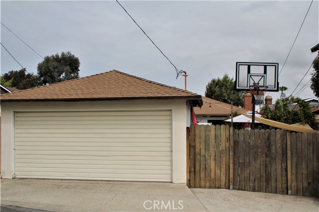 532 Marine Avenue, Manhattan Beach, California 90266, 3 Bedrooms Bedrooms, ,1 BathroomBathrooms,Residential,Sold,Marine Avenue,SB21085787