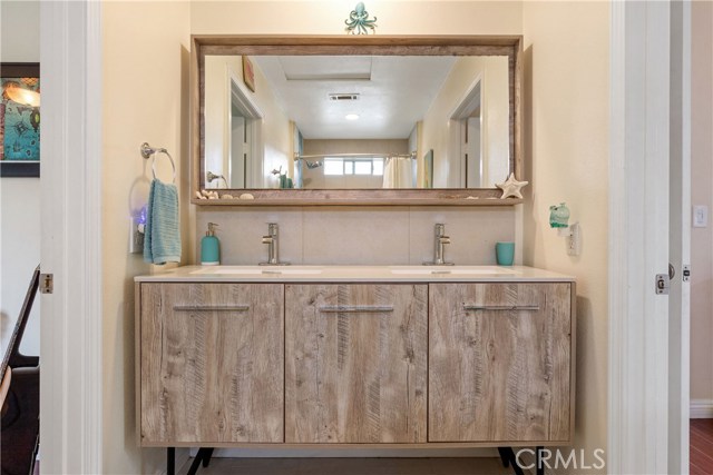 1516 Ford Avenue, Redondo Beach, California 90278, 3 Bedrooms Bedrooms, ,2 BathroomsBathrooms,Residential,Sold,Ford,SB20183084