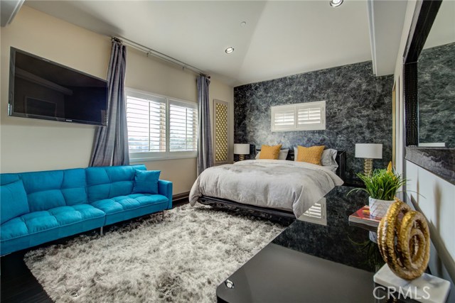 2803 190th Street, Redondo Beach, California 90278, 3 Bedrooms Bedrooms, ,3 BathroomsBathrooms,Residential,Sold,190th,SB20248119