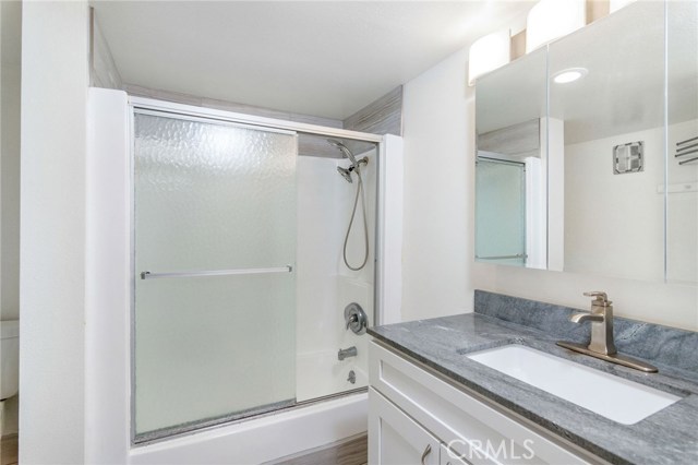 615 Esplanade, Redondo Beach, California 90277, 1 Bedroom Bedrooms, ,1 BathroomBathrooms,Residential,Sold,Esplanade,SB20161337