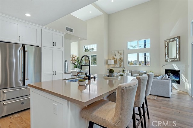 528 Elena Avenue, Redondo Beach, California 90277, 4 Bedrooms Bedrooms, ,4 BathroomsBathrooms,Residential,Sold,Elena,SB21098189
