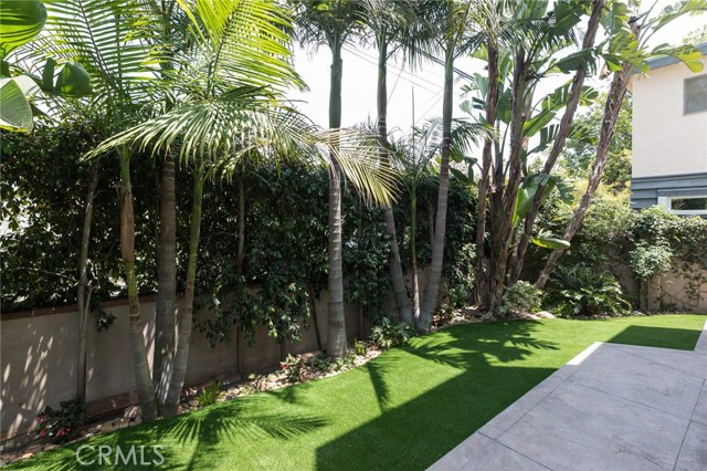 Your very own putting green with landscaping for privacy