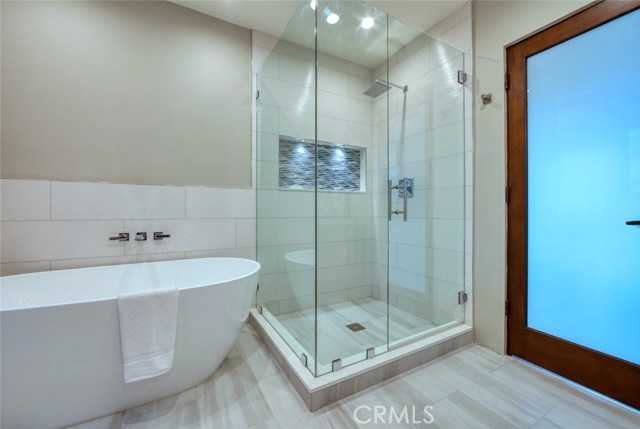 221 36th Street, Manhattan Beach, California 90266, 3 Bedrooms Bedrooms, ,3 BathroomsBathrooms,Residential,Sold,36th,SB20135528