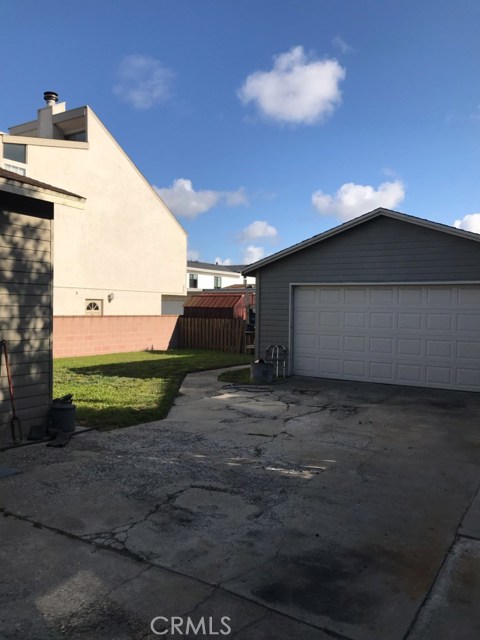 2304 Harriman Lane, Redondo Beach, California 90278, 2 Bedrooms Bedrooms, ,1 BathroomBathrooms,Residential,Sold,Harriman,PV20064615
