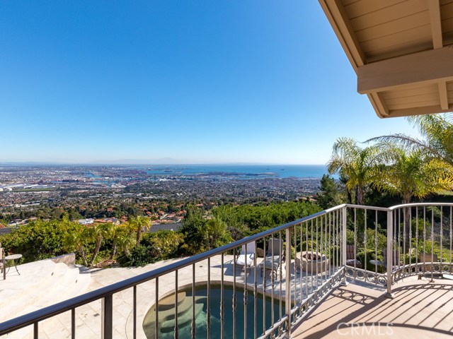 3276 Crownview Drive, Rancho Palos Verdes, California 90275, 4 Bedrooms Bedrooms, ,4 BathroomsBathrooms,Residential,Sold,Crownview,PV19046199