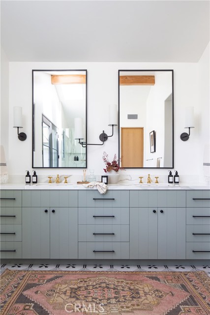 1720 Walnut Avenue, Manhattan Beach, California 90266, 5 Bedrooms Bedrooms, ,4 BathroomsBathrooms,Residential,Sold,Walnut,SB20059383