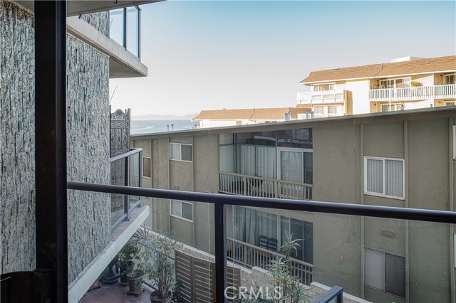 531 Esplanade, Redondo Beach, California 90277, 2 Bedrooms Bedrooms, ,2 BathroomsBathrooms,Residential,Sold,Esplanade,SW20187522