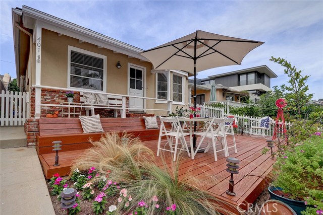 401 6th Street, Manhattan Beach, California 90266, 4 Bedrooms Bedrooms, ,2 BathroomsBathrooms,Residential,Sold,6th,SB20226539
