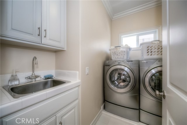 1914 Ruhland Avenue, Redondo Beach, California 90278, 4 Bedrooms Bedrooms, ,2 BathroomsBathrooms,Residential,Sold,Ruhland,SB17151670