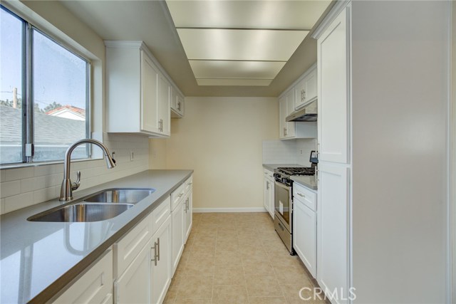 1734 Steinhart Avenue, Redondo Beach, California 90278, 3 Bedrooms Bedrooms, ,2 BathroomsBathrooms,Residential,Sold,Steinhart,PV20044687