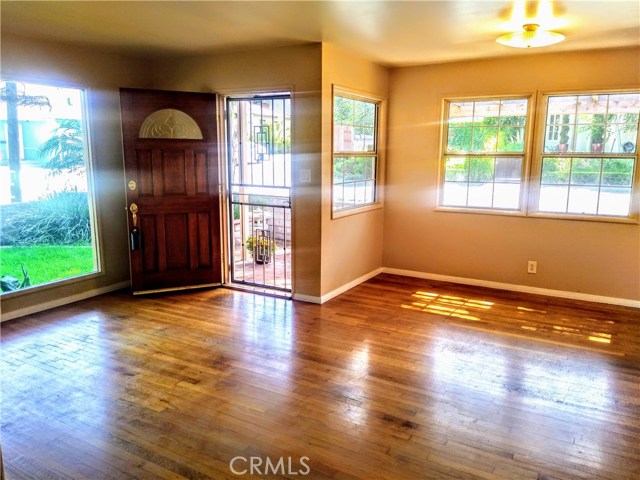 3601 Laurel Avenue, Manhattan Beach, California 90266, 3 Bedrooms Bedrooms, ,1 BathroomBathrooms,Residential,Sold,Laurel,SB20119865