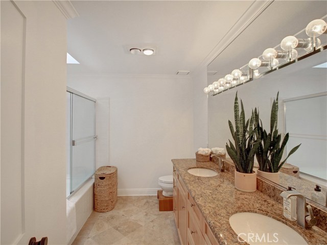 1920 Voorhees Avenue, Redondo Beach, California 90278, 3 Bedrooms Bedrooms, ,3 BathroomsBathrooms,Residential,Sold,Voorhees,SB20104389