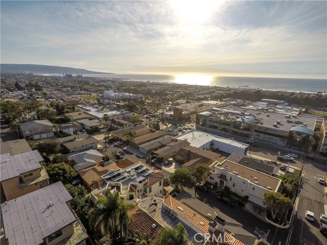 909 17th Street, Hermosa Beach, California 90254, ,Residential Income,Sold,17th,SB18014958