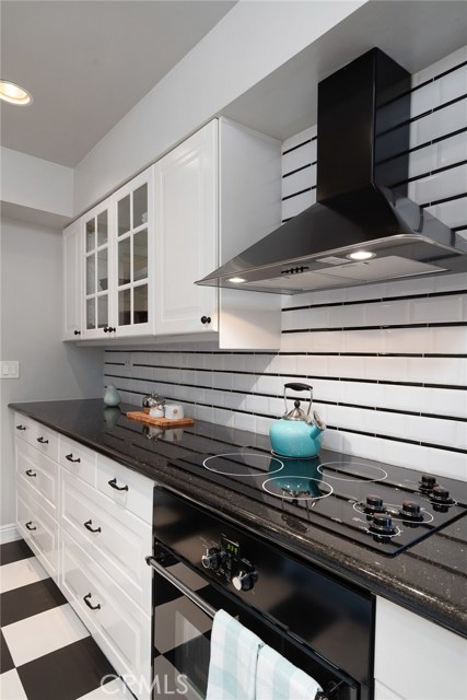 1 Bed Home for Sale in Los Angeles, California