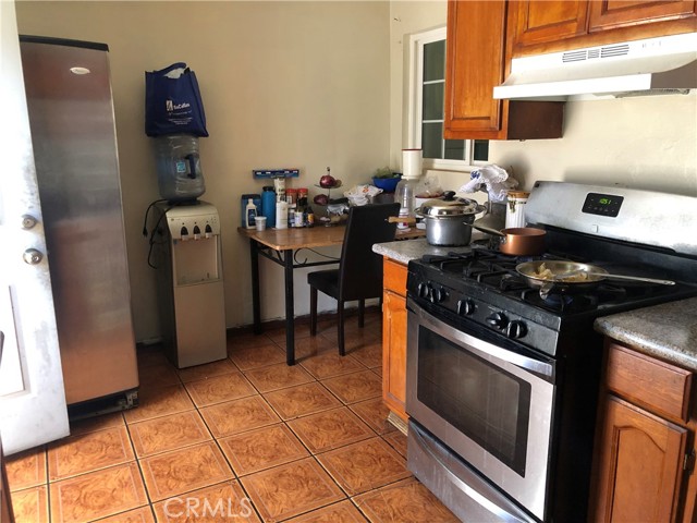 3 Bed Home for Sale in Compton, California