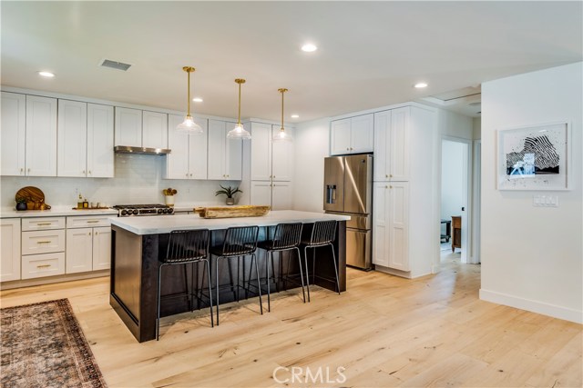 5936 S Chariton Ave, Ladera Heights, CA 90056 photo 9