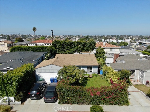 1209 Meadows Avenue, Manhattan Beach, California 90266, 3 Bedrooms Bedrooms, ,1 BathroomBathrooms,Residential,Sold,Meadows,SB21082507