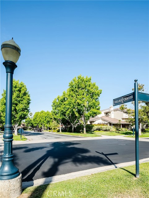 52 Village Circle, Manhattan Beach, California 90266, 4 Bedrooms Bedrooms, ,1 BathroomBathrooms,Residential,Sold,Village,SB20119732