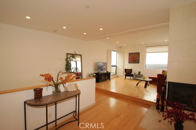 1408 Manhattan Avenue, Manhattan Beach, California 90266, 3 Bedrooms Bedrooms, ,3 BathroomsBathrooms,Residential,Sold,Manhattan,PV18081760