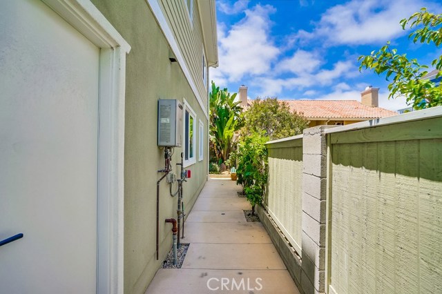 105 S Prospect Avenue, Redondo Beach, California 90277, 4 Bedrooms Bedrooms, ,2 BathroomsBathrooms,Residential,Sold,S Prospect,SB18121161