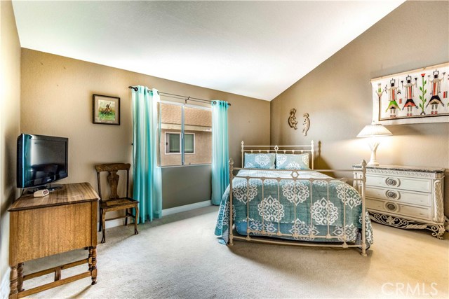 211 Helberta Avenue, Redondo Beach, California 90277, 2 Bedrooms Bedrooms, ,2 BathroomsBathrooms,Residential,Sold,Helberta,SB20006605