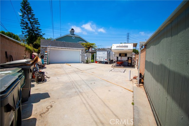 3208 Gibson Place, Redondo Beach, California 90278, 4 Bedrooms Bedrooms, ,4 BathroomsBathrooms,Residential,Sold,Gibson,SB17127262