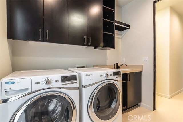 3617 Pacific Avenue, Manhattan Beach, California 90266, 5 Bedrooms Bedrooms, ,2 BathroomsBathrooms,Residential,Sold,Pacific,SB18228289