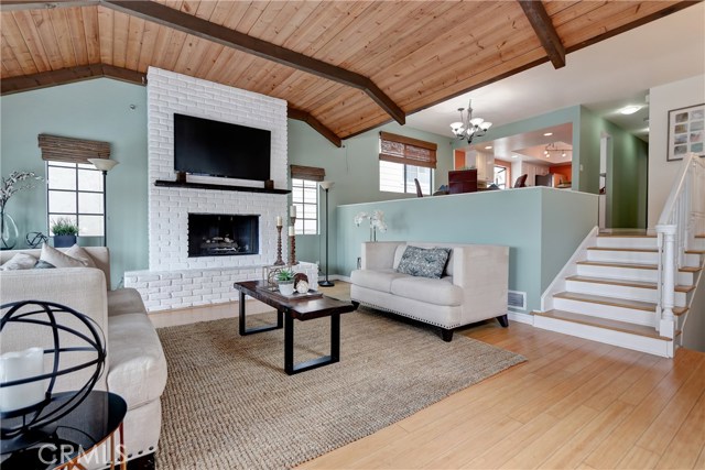 1709 Stanford Avenue, Redondo Beach, California 90278, 3 Bedrooms Bedrooms, ,2 BathroomsBathrooms,Residential,Sold,Stanford,SB19047031