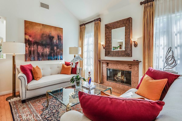 32 Hillcrest Meadows, Rolling Hills Estates, California 90274, 4 Bedrooms Bedrooms, ,3 BathroomsBathrooms,Residential,Sold,Hillcrest Meadows,PV19151102
