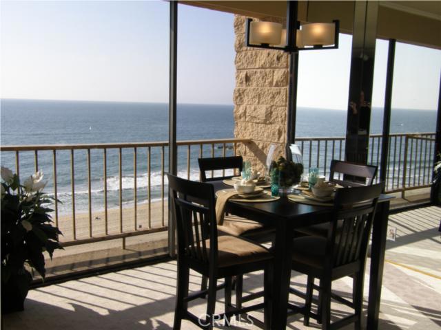 727 Esplanade, Redondo Beach, California 90277, 2 Bedrooms Bedrooms, ,1 BathroomBathrooms,Residential,Sold,Esplanade,S955964