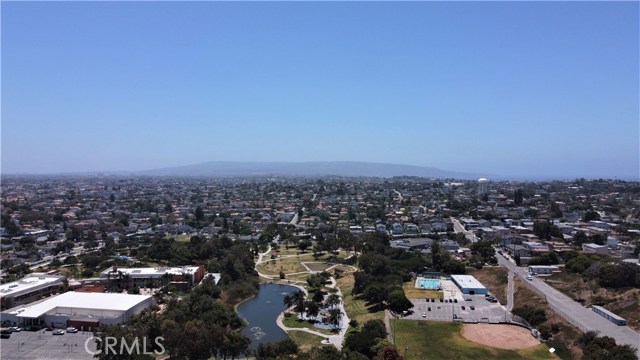 1537 19th Street, Manhattan Beach, California 90266, 3 Bedrooms Bedrooms, ,1 BathroomBathrooms,Residential,Sold,19th,SB20127736