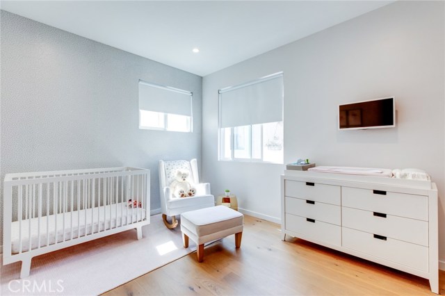 728 Lucia Avenue, Redondo Beach, California 90277, 4 Bedrooms Bedrooms, ,2 BathroomsBathrooms,Residential,Sold,Lucia,SB19142889