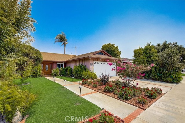 Detail Gallery Image 1 of 1 For 20752 Chaucer Ln, Huntington Beach,  CA 92646 - 3 Beds | 2 Baths