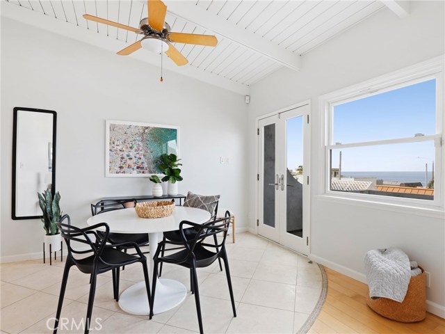 3605 Crest Drive, Manhattan Beach, California 90266, 2 Bedrooms Bedrooms, ,2 BathroomsBathrooms,Residential,Sold,Crest,PW20101894
