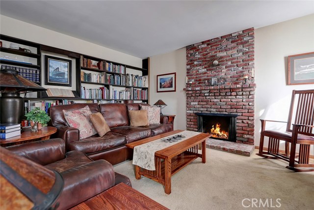 1031 Avenue D, Redondo Beach, California 90277, 3 Bedrooms Bedrooms, ,1 BathroomBathrooms,Residential,Sold,Avenue D,SB19263186