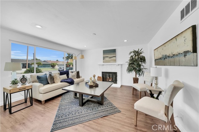 Detail Gallery Image 1 of 1 For 2534 E Jackson Ave, Orange,  CA 92867 - 4 Beds | 2 Baths