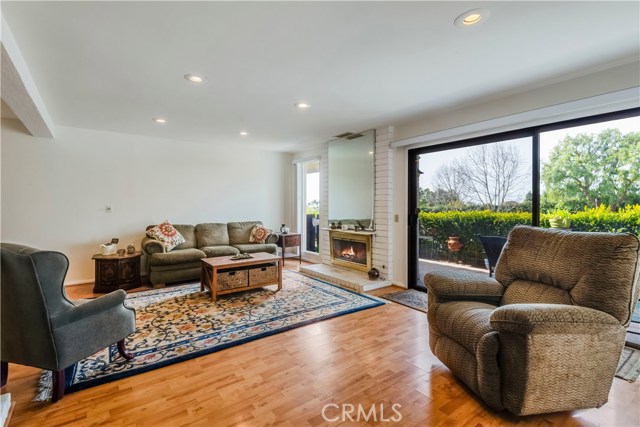 11 Seaview Drive South, Rolling Hills Estates, California 90274, 3 Bedrooms Bedrooms, ,3 BathroomsBathrooms,Residential,Sold,Seaview Drive South,PV19037214