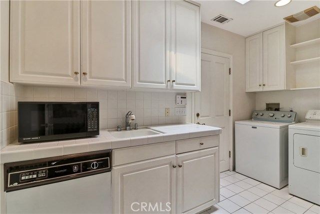 Butler's Pantry and Laundry with side service door