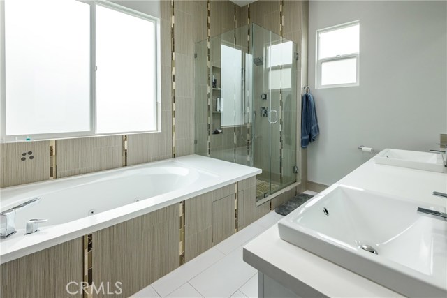 2313 Clark Lane, Redondo Beach, California 90278, 4 Bedrooms Bedrooms, ,3 BathroomsBathrooms,Residential,Sold,Clark,SB18080863