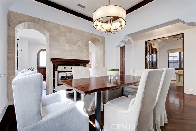 3212 Maple Avenue, Manhattan Beach, California 90266, 5 Bedrooms Bedrooms, ,2 BathroomsBathrooms,Residential,Sold,Maple,SB21060468