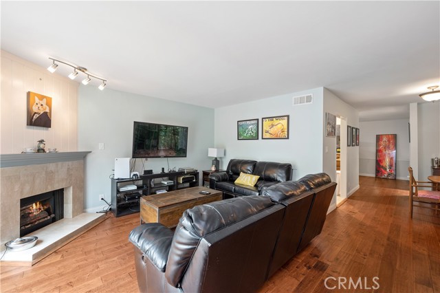2 Bed Home for Sale in Burbank, California