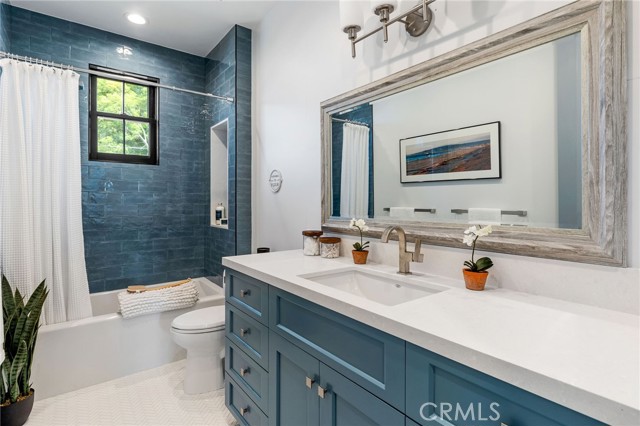 1400 Manzanita Lane, Manhattan Beach, California 90266, 5 Bedrooms Bedrooms, ,2 BathroomsBathrooms,Residential,Sold,Manzanita Lane,SB21134329