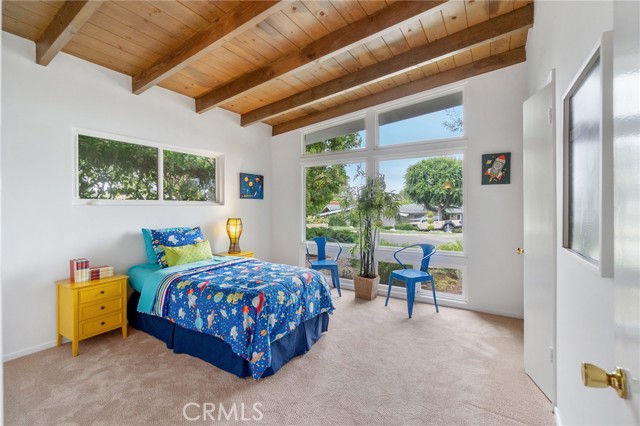 4 Spinning Wheel Lane, Rolling Hills Estates, California 90274, 4 Bedrooms Bedrooms, ,3 BathroomsBathrooms,Residential,Sold,Spinning Wheel,SB21079311