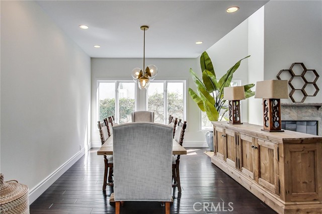 641 35th Street, Manhattan Beach, California 90266, 5 Bedrooms Bedrooms, ,3 BathroomsBathrooms,Residential,Sold,35th,SB21047084