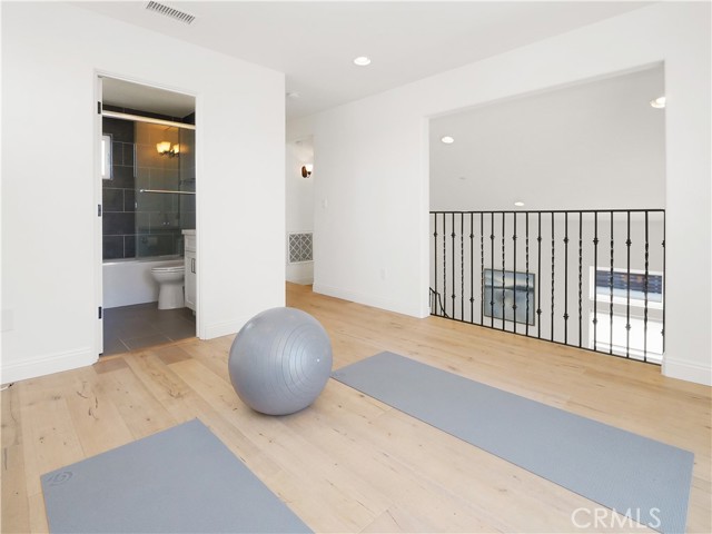 2606 Voorhees Avenue, Redondo Beach, California 90278, 3 Bedrooms Bedrooms, ,2 BathroomsBathrooms,Residential,Sold,Voorhees,SB21126810
