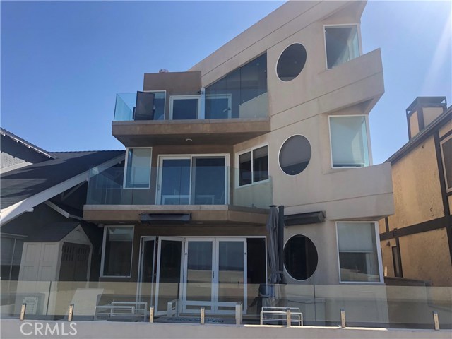 12 The Strand, Hermosa Beach, California 90254, 3 Bedrooms Bedrooms, ,3 BathroomsBathrooms,Residential,Sold,The Strand,SB20073383