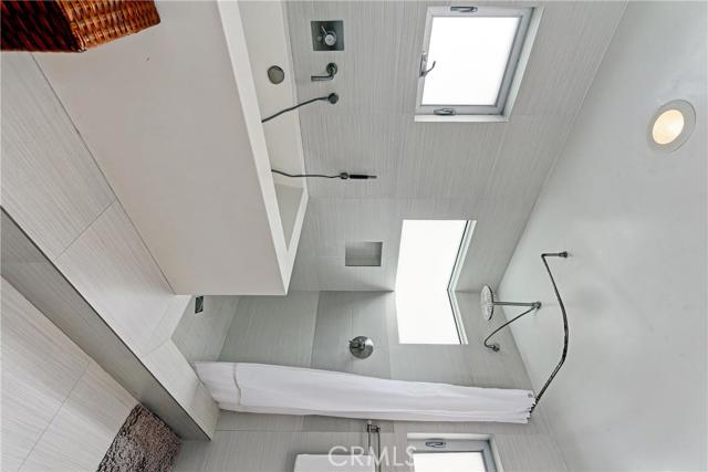 2417 Crest Drive, Manhattan Beach, California 90266, 3 Bedrooms Bedrooms, ,3 BathroomsBathrooms,Residential,Sold,Crest,SB17073042