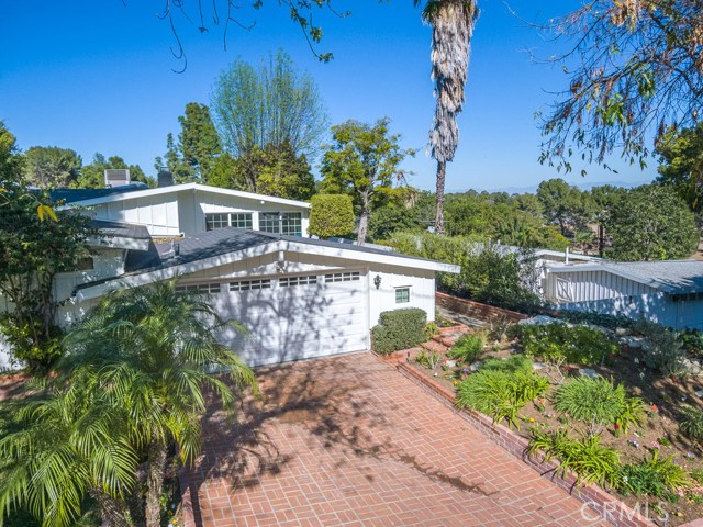 2307 Carriage Drive, Rolling Hills Estates, California 90274, 4 Bedrooms Bedrooms, ,3 BathroomsBathrooms,Residential,Sold,Carriage,PV20021697